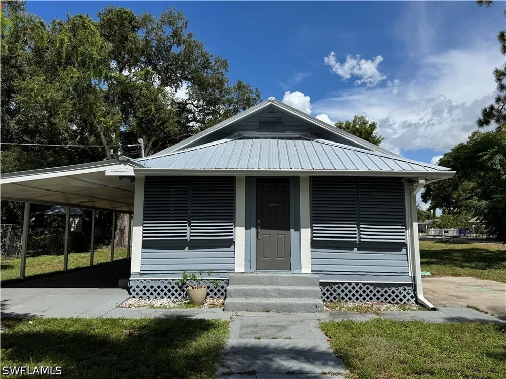 Broadway Fort Myers, FL 33901