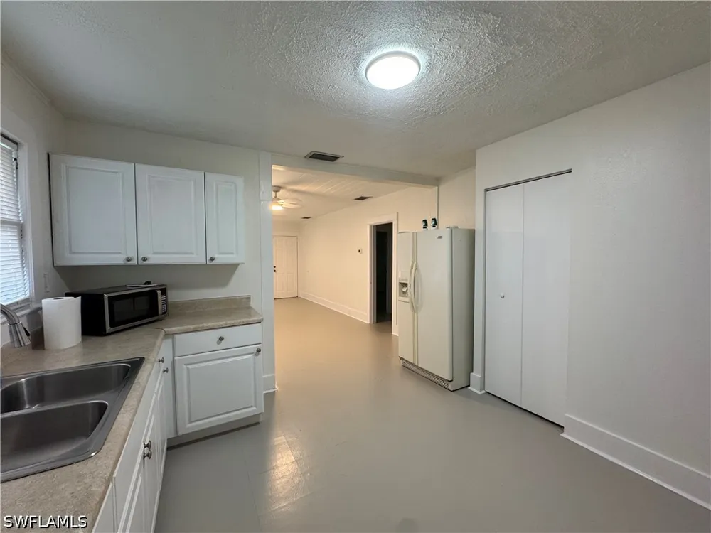 Broadway Fort Myers, FL 33901