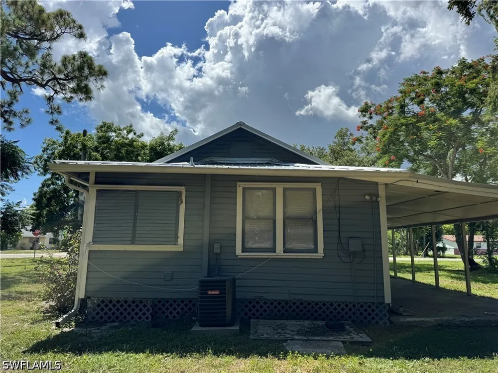 Broadway Fort Myers, FL 33901