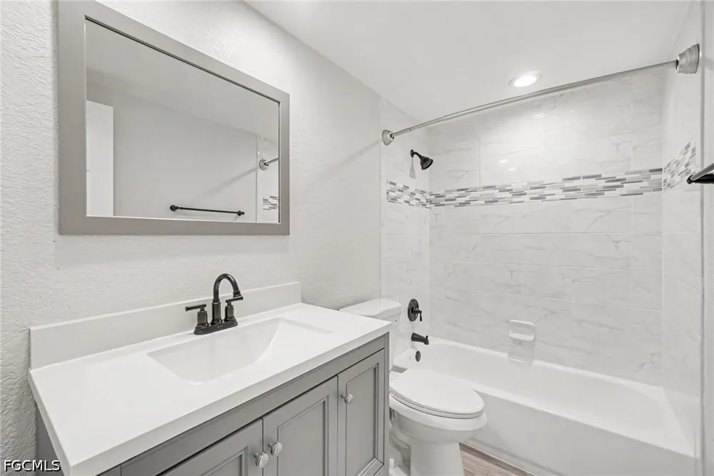 Shell Road Venice, FL 33953