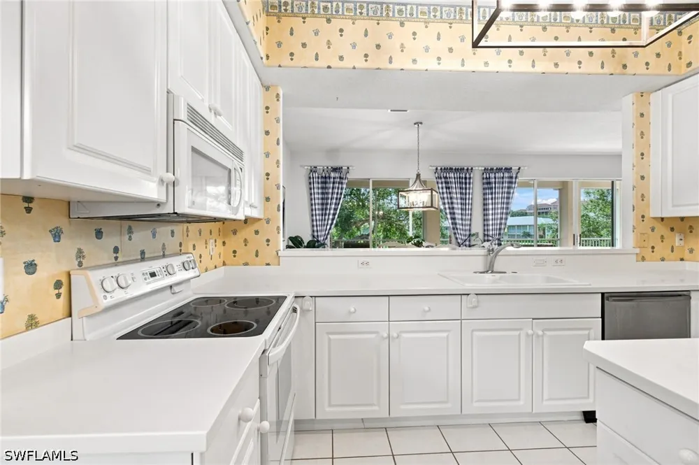 Vintage Reserve Lane #C Naples, FL 34119