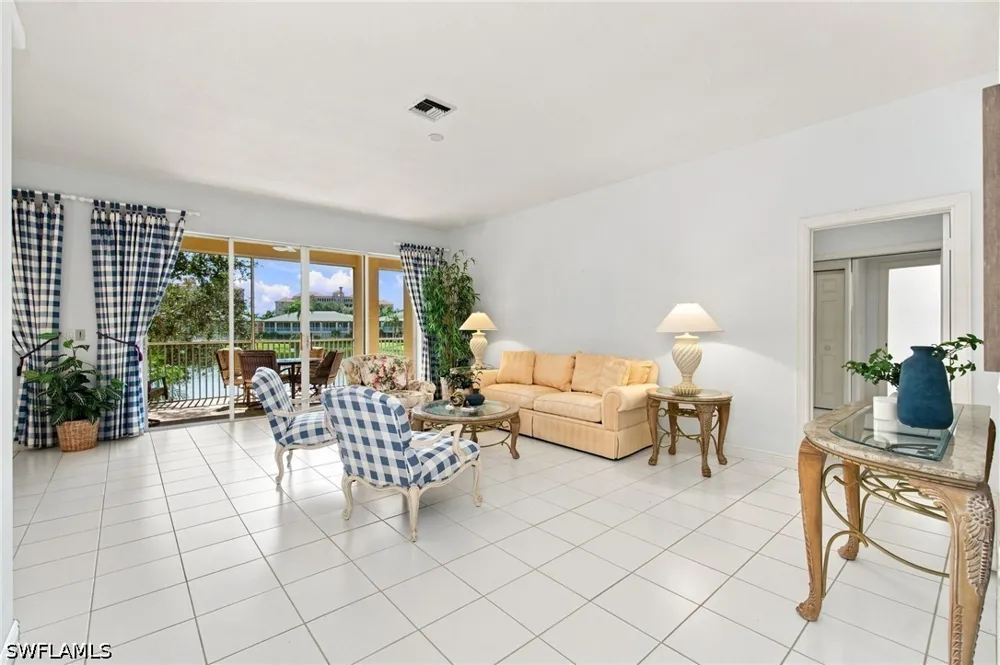 Vintage Reserve Lane #C Naples, FL 34119