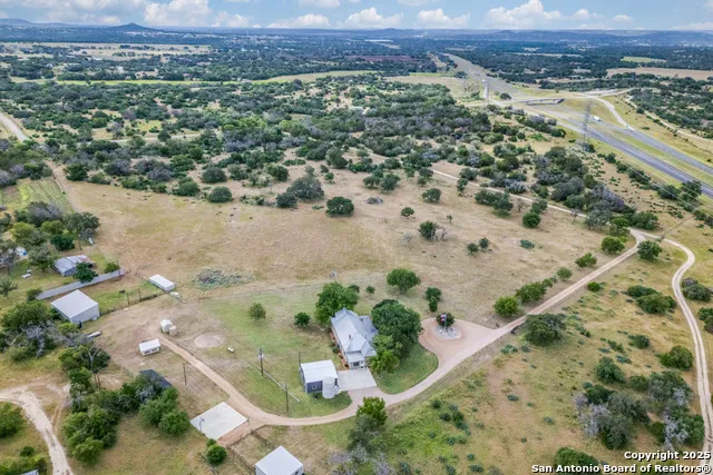 121A Bartel Comfort, TX 78013