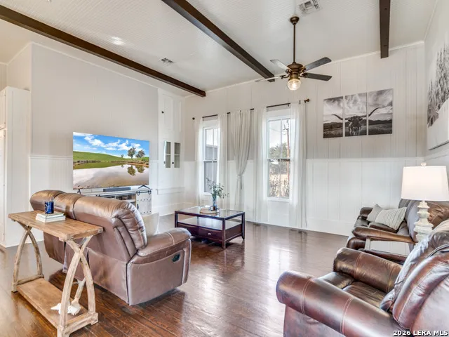 121A Bartel Comfort, TX 78013