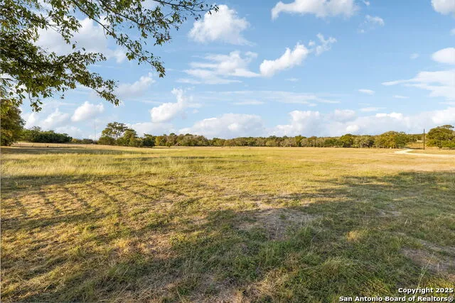 232 Stoneleigh Road Center Point, TX 78010