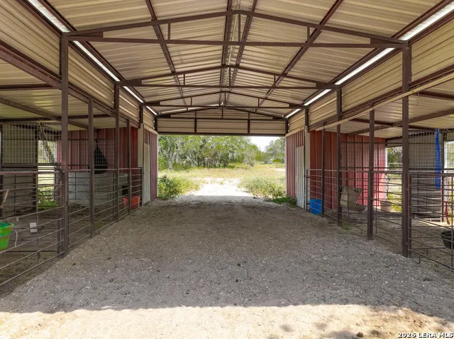 445 Private Road 7822 Natalia, TX 78059