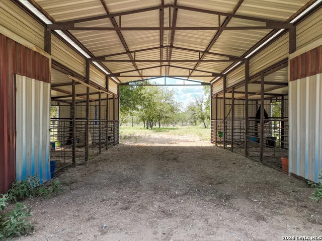 445 Private Road 7822 Natalia, TX 78059