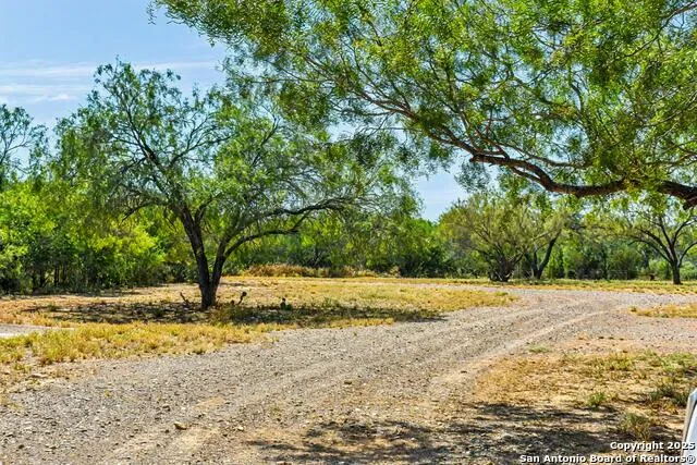 20757 US Highway 83 Laredo, TX 78045