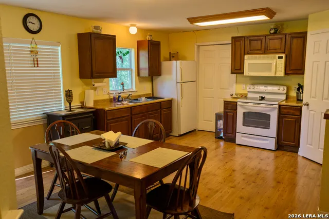 279 FERMIN LN Seguin, TX 78155