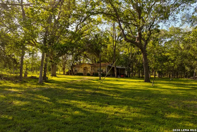 279 FERMIN LN Seguin, TX 78155
