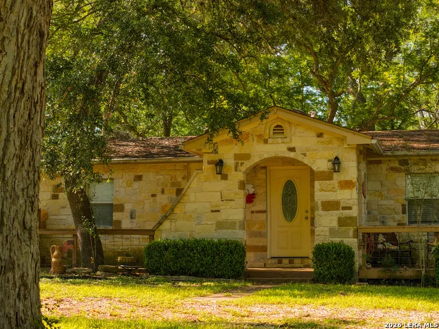 279 FERMIN LN Seguin, TX 78155