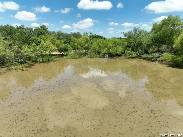 13407 Fm 1346 St.Hedwig, TX 78152