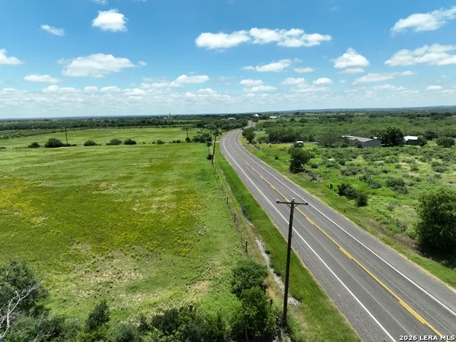 13407 Fm 1346 St.Hedwig, TX 78152