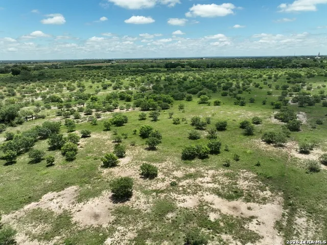 13407 Fm 1346 St.Hedwig, TX 78152