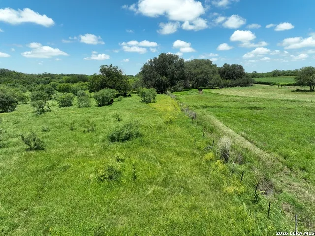 13407 Fm 1346 St.Hedwig, TX 78152
