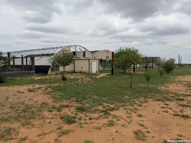 6336 FM 1557 Carrizo Springs, TX 78834