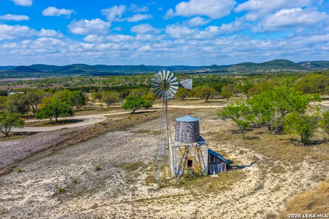 222 El Parisio Bandera, TX 78003