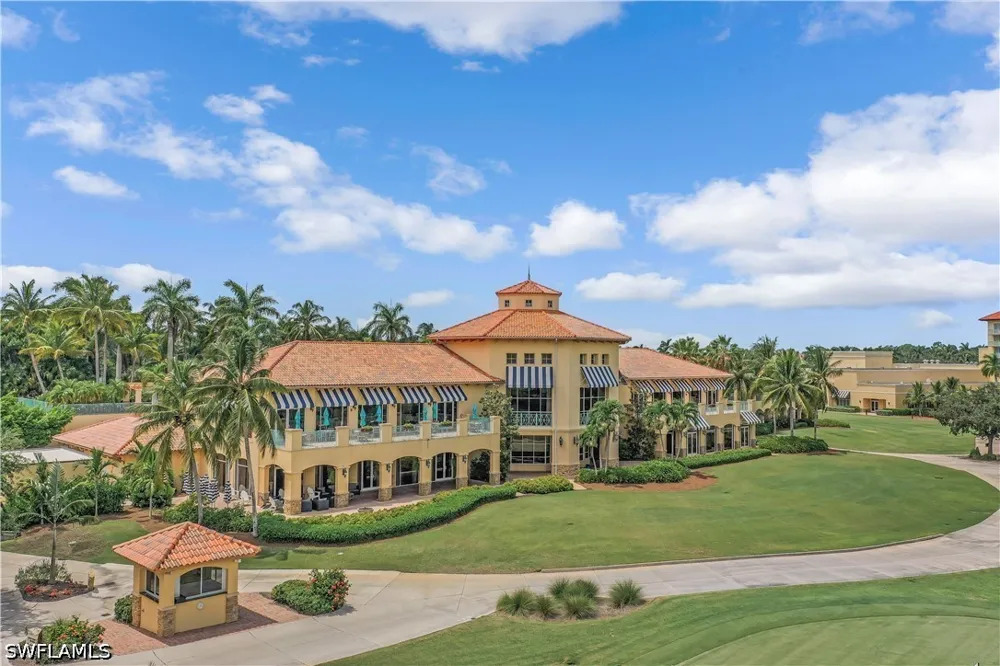 Estrella Court #1902 Naples, FL 34109