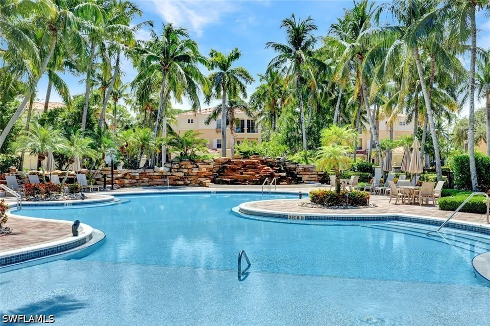 Estrella Court #1902 Naples, FL 34109