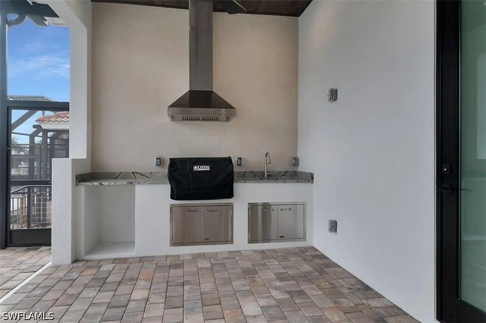 Kingston Court Marco Island, FL 34145