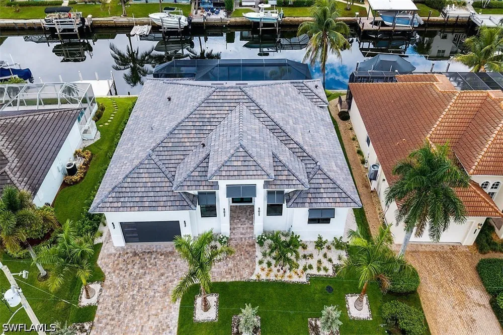 Kingston Court Marco Island, FL 34145
