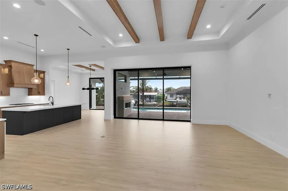 Kingston Court Marco Island, FL 34145