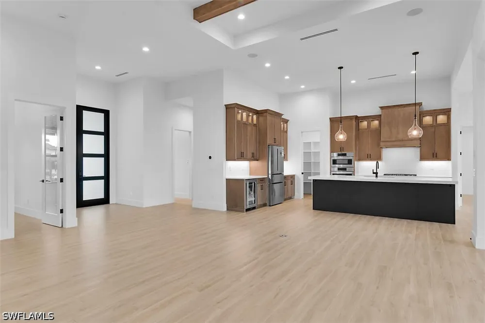 Kingston Court Marco Island, FL 34145