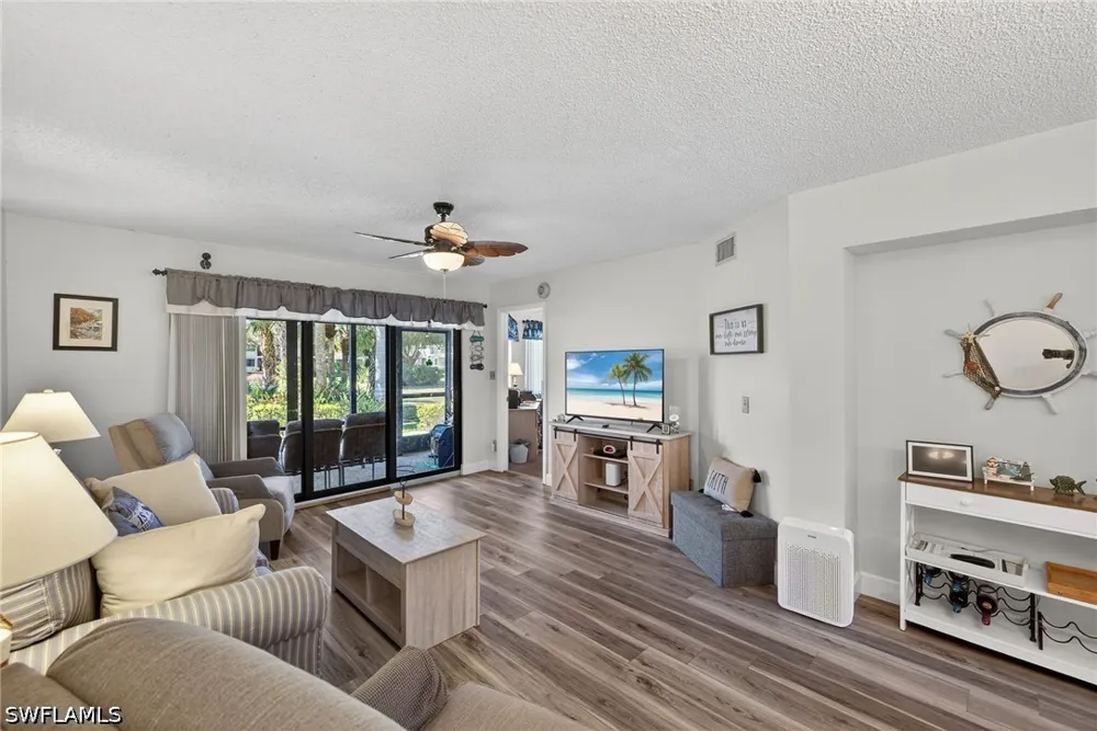 Pepper Circle #F105 Naples, FL 34113