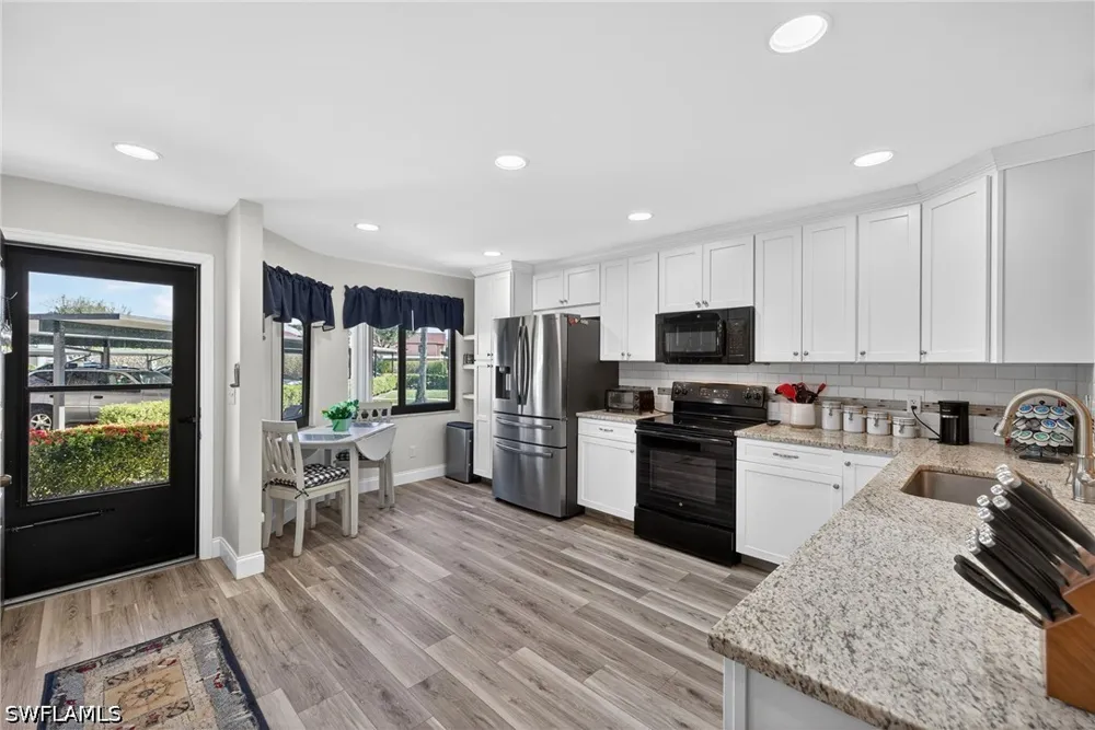 Pepper Circle #F105 Naples, FL 34113