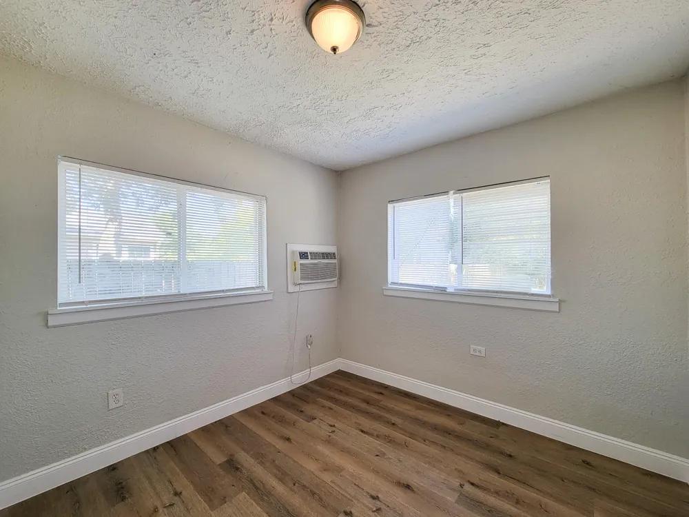 711 Avenue A #2 La Marque, TX 77568