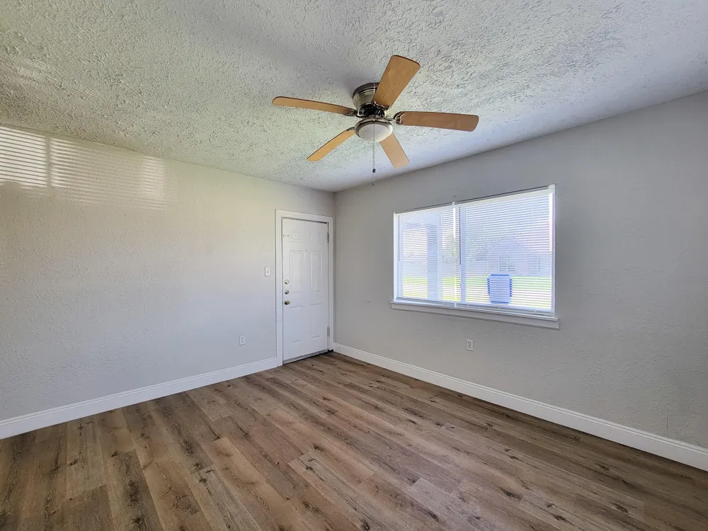 711 Avenue A #2 La Marque, TX 77568