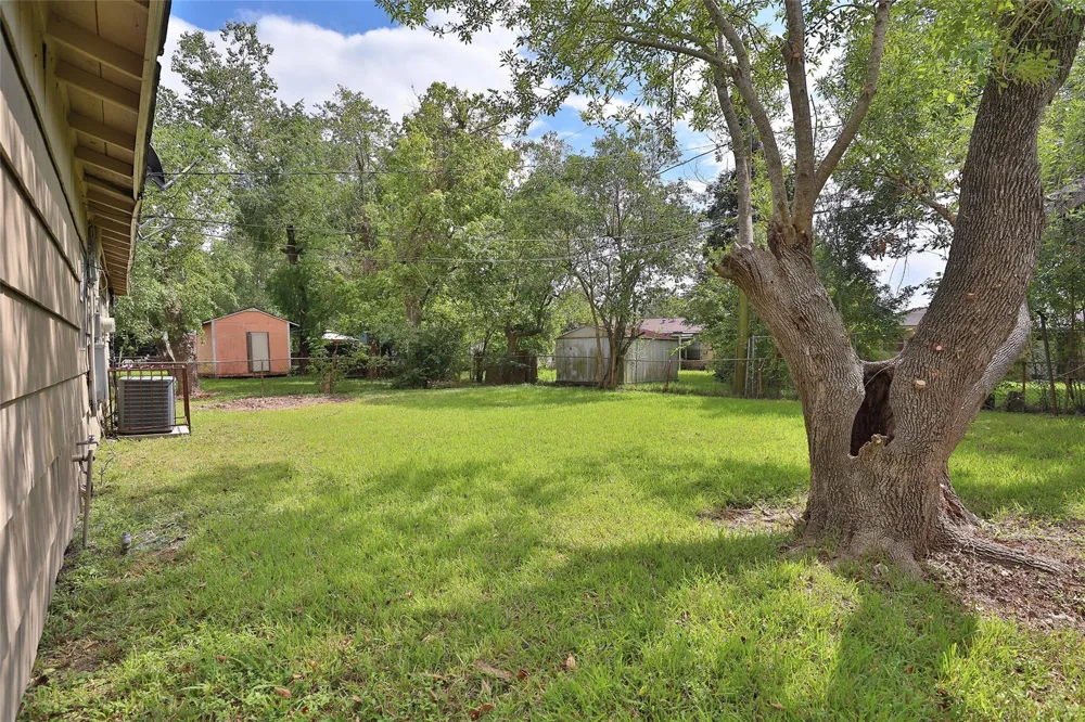 5418 Myrtlewood Street Houston, TX 77033