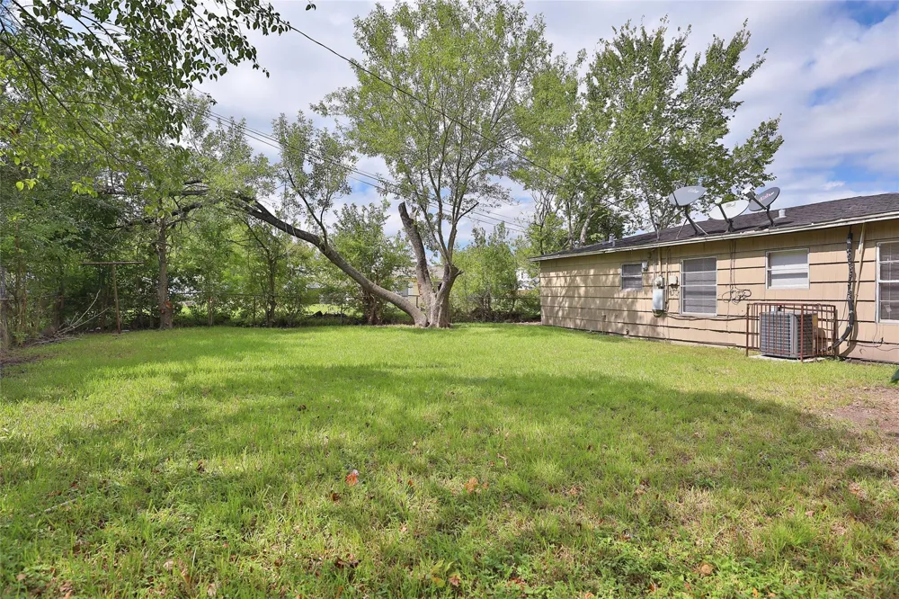 5418 Myrtlewood Street Houston, TX 77033