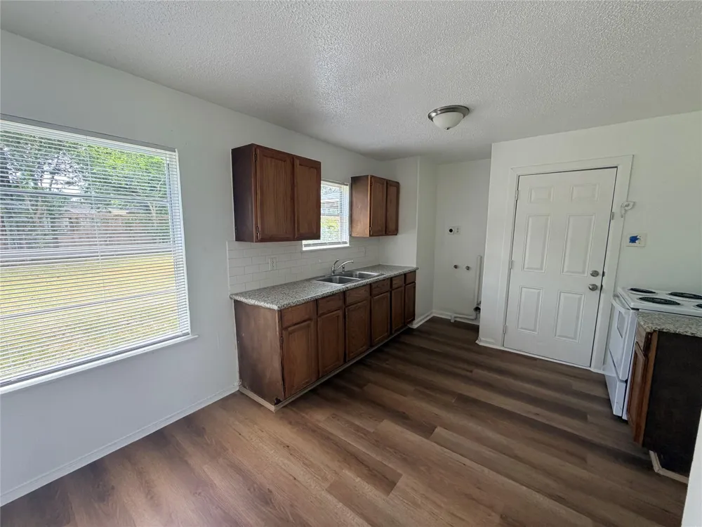 5418 Myrtlewood Street Houston, TX 77033