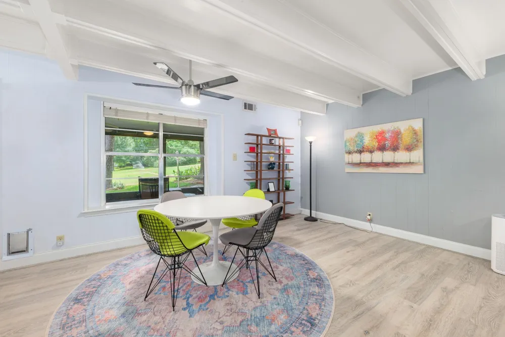 132 Paradise Valley Conroe, TX 77304