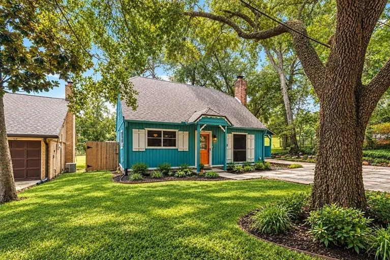 132 Paradise Valley Conroe, TX 77304