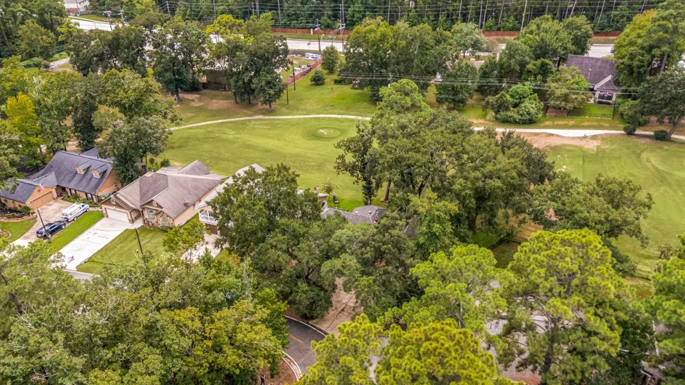 132 Paradise Valley Conroe, TX 77304