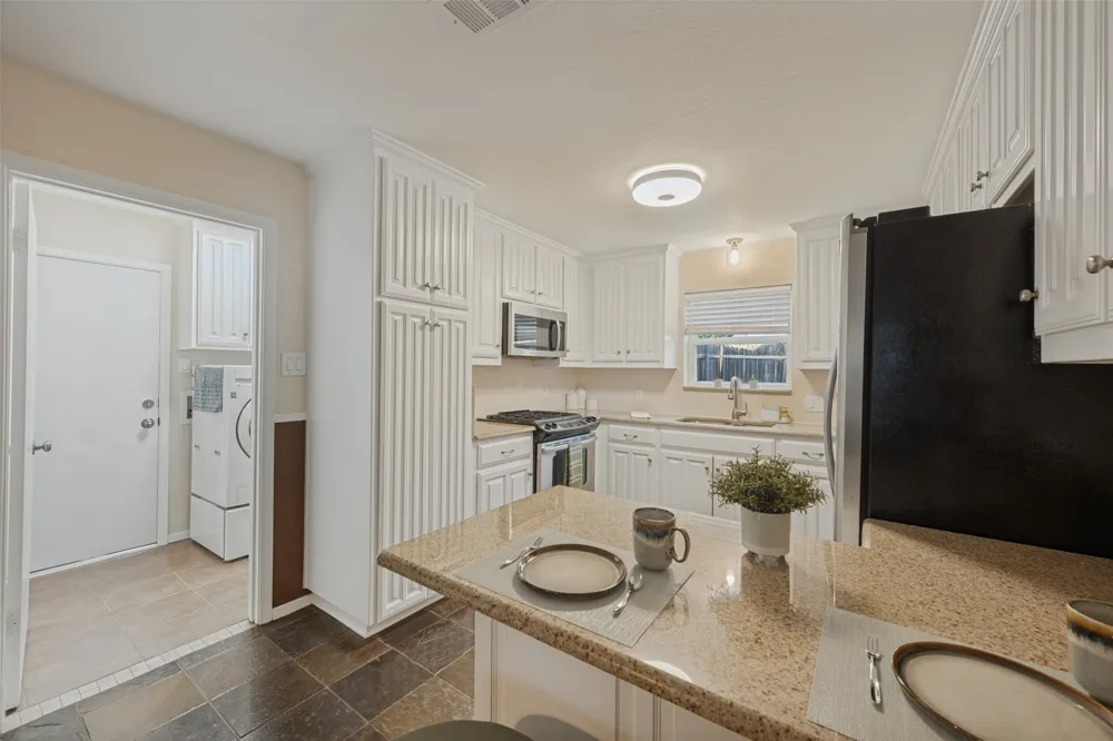 6316 Tosca Drive Haltom City, TX 76180