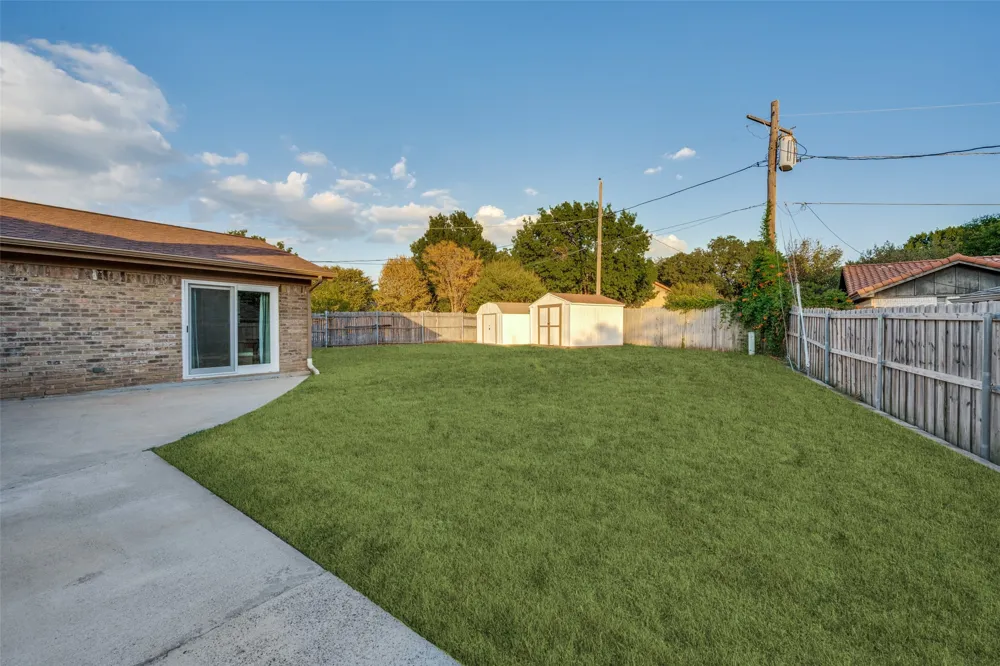 6316 Tosca Drive Haltom City, TX 76180