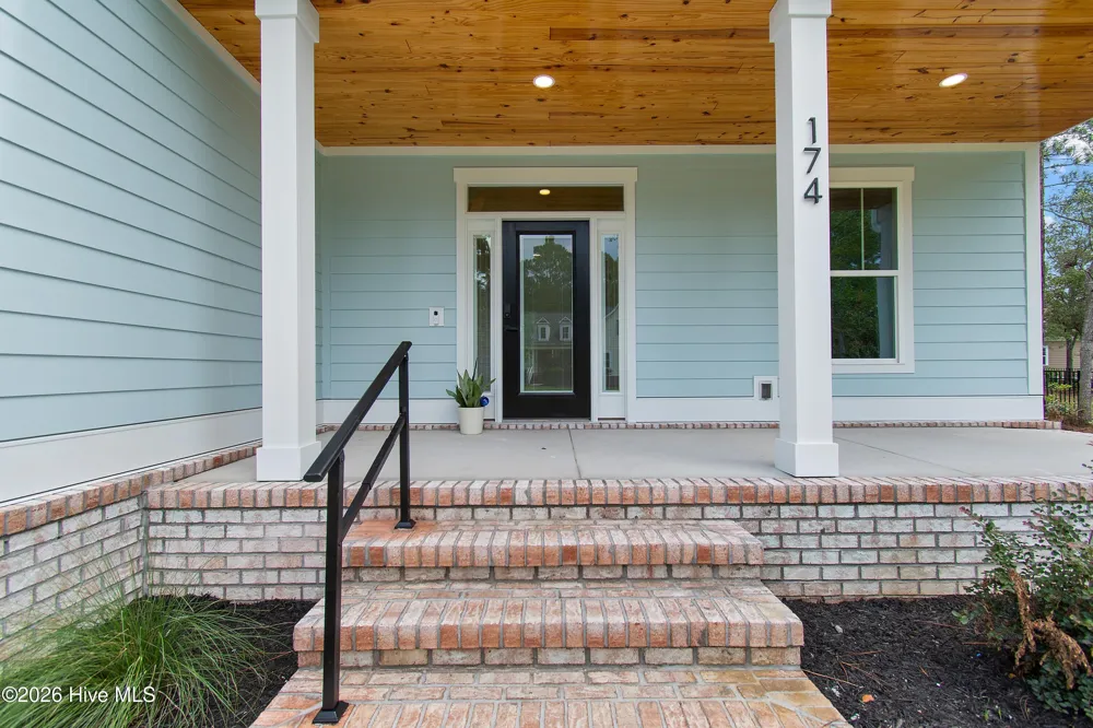 174 Shadowood Court SE Bolivia, NC 28422