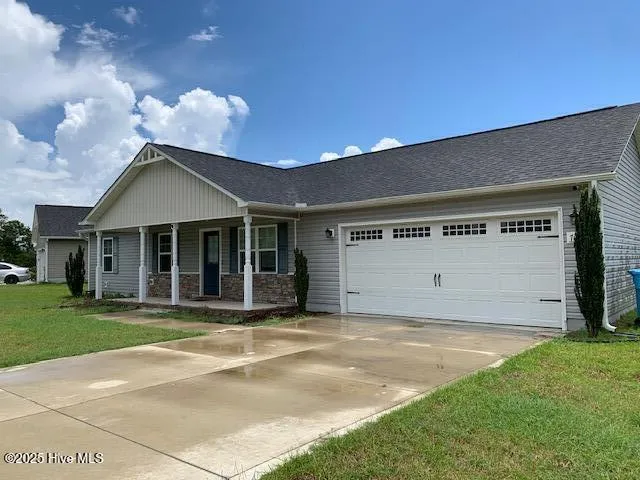 716 Addor Drive Richlands, NC 28574