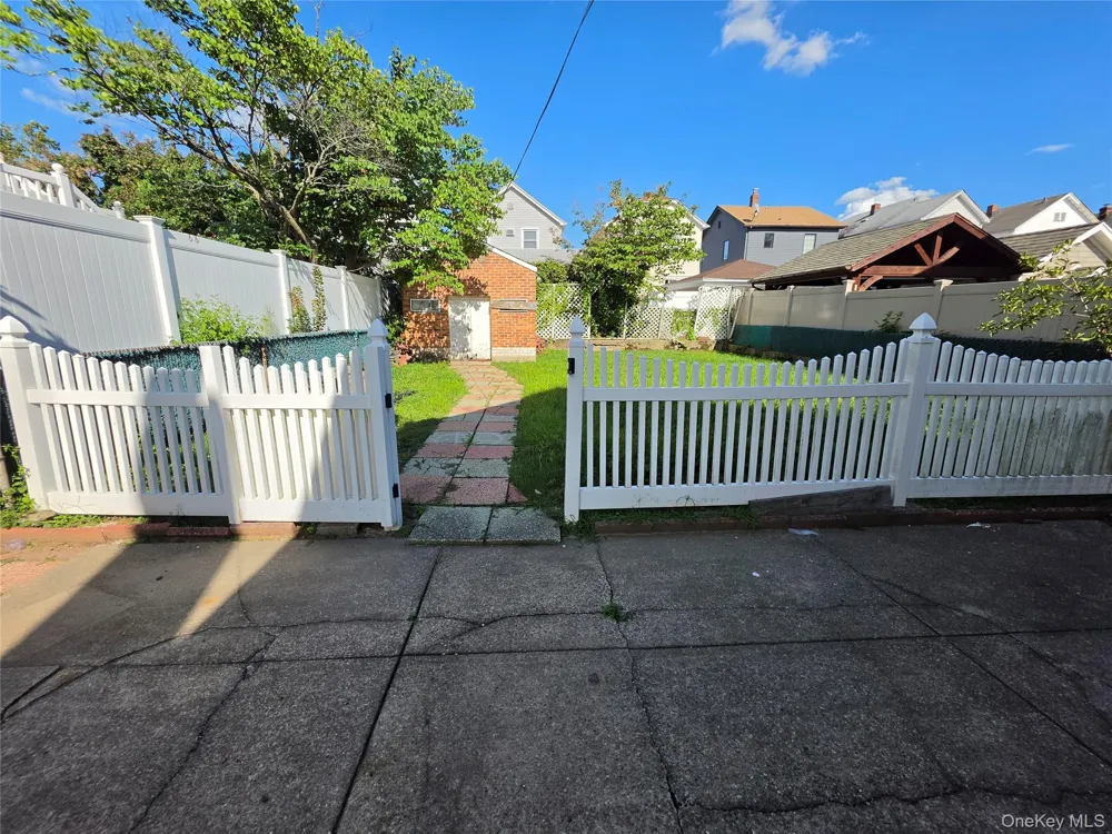 159-15 95th Street Howard Beach, NY 11414