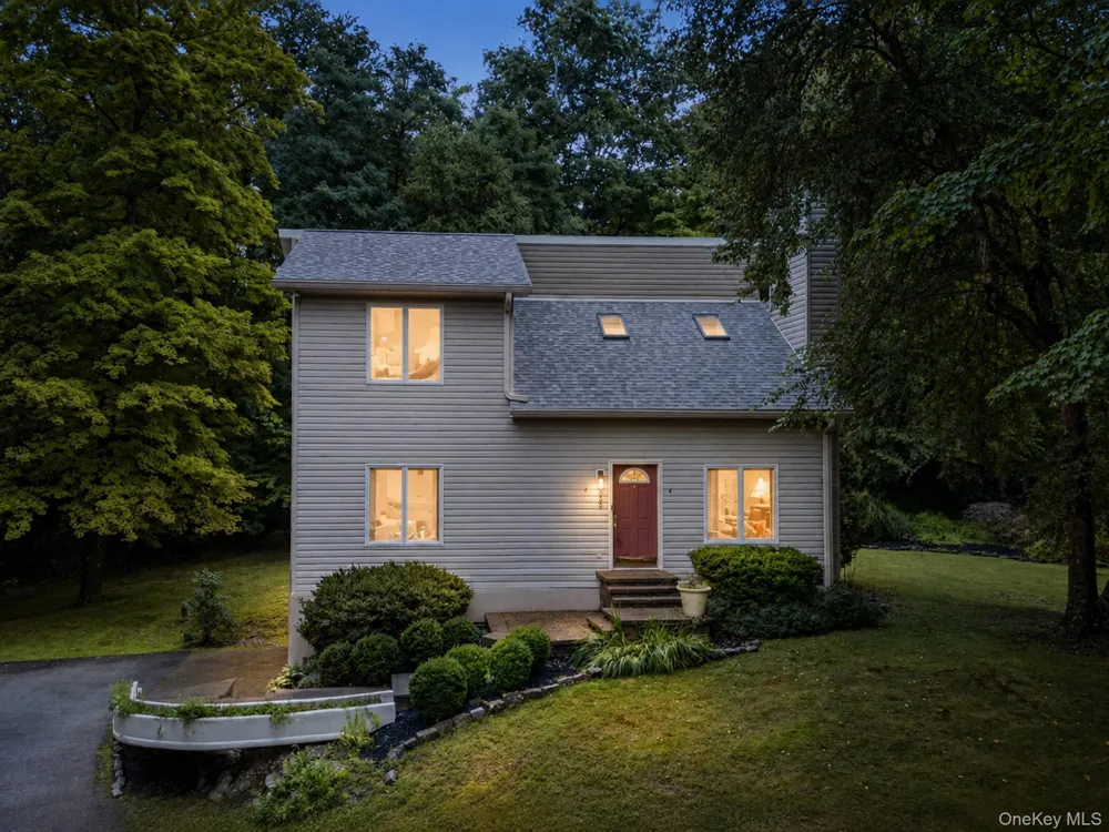 305 Oak Lane Newburgh, NY 12550