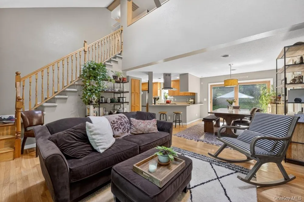 305 Oak Lane Newburgh, NY 12550