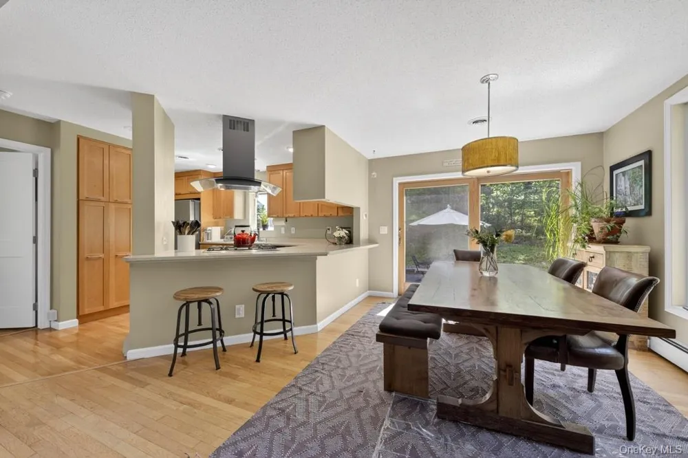305 Oak Lane Newburgh, NY 12550
