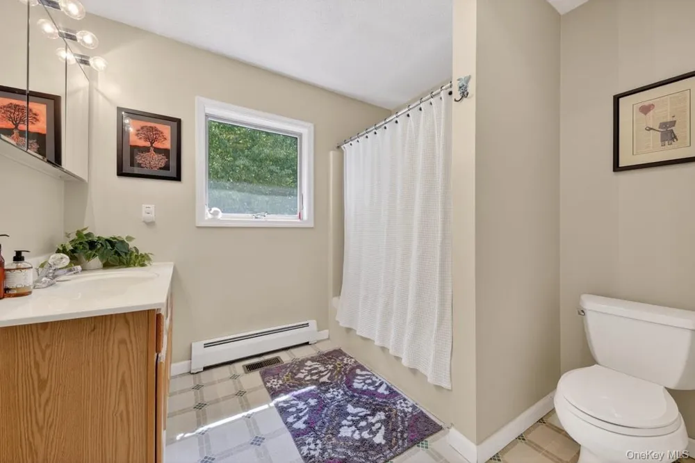 305 Oak Lane Newburgh, NY 12550