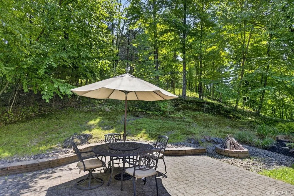 305 Oak Lane Newburgh, NY 12550
