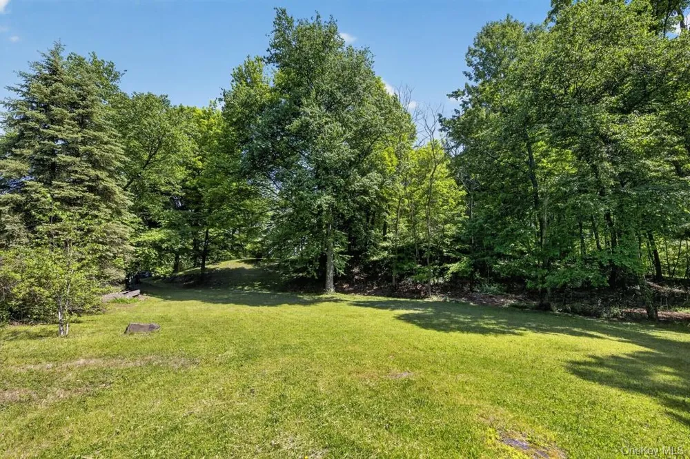 305 Oak Lane Newburgh, NY 12550