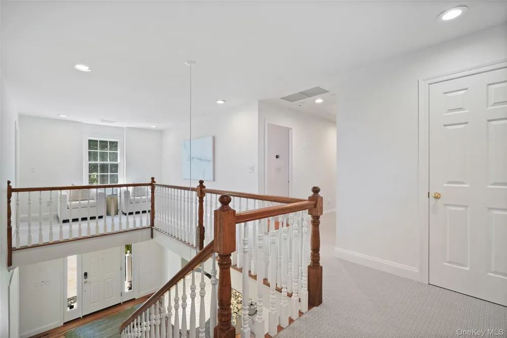 6 Round House Court Bedford, NY 10506