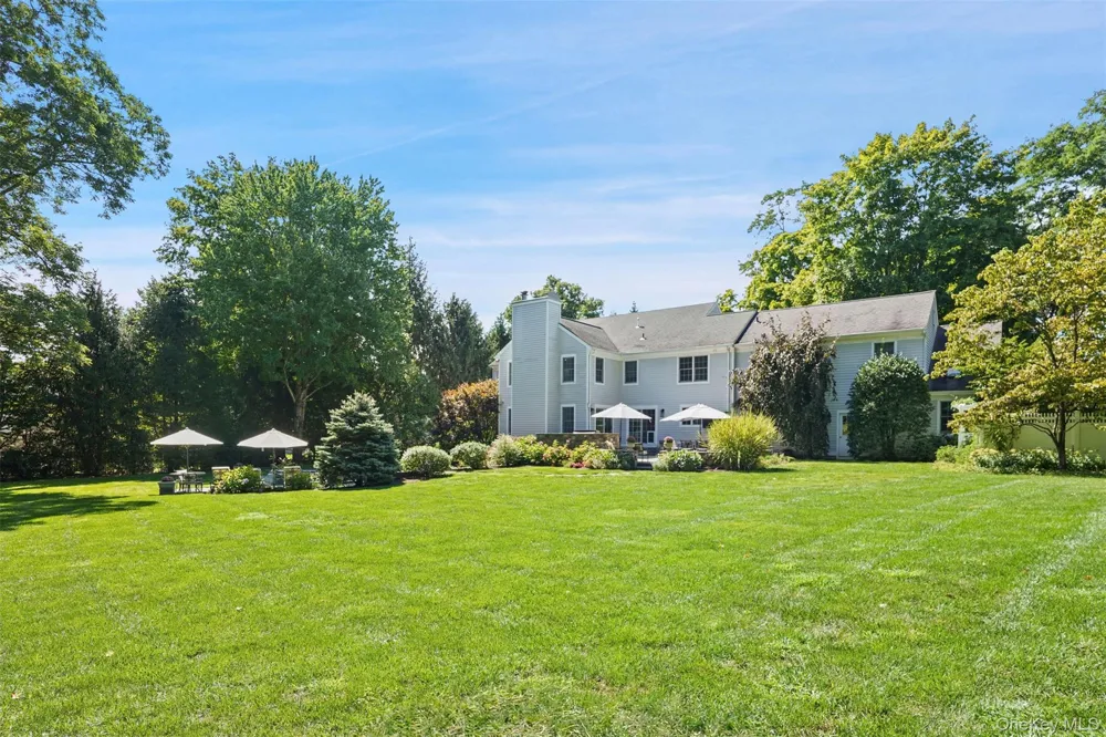 6 Round House Court Bedford, NY 10506